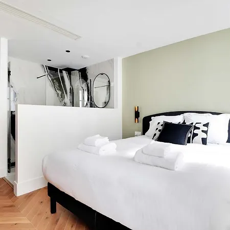Luxurious - 3br-8p - Opera Apartment *